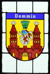 Nikolaikirche Anklam, Hanse-Wappenfenster von Demmin (*2015)