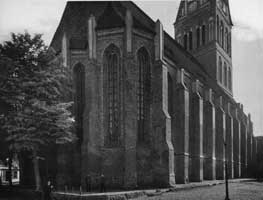 Abb. 7: Nikolaikirche Anklam, Nordost-Ansicht (Nahansicht)