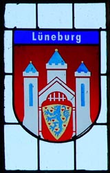 Nikolaikirche Anklam, Hanse-Wappenfenster von Lüneburg (*2010)