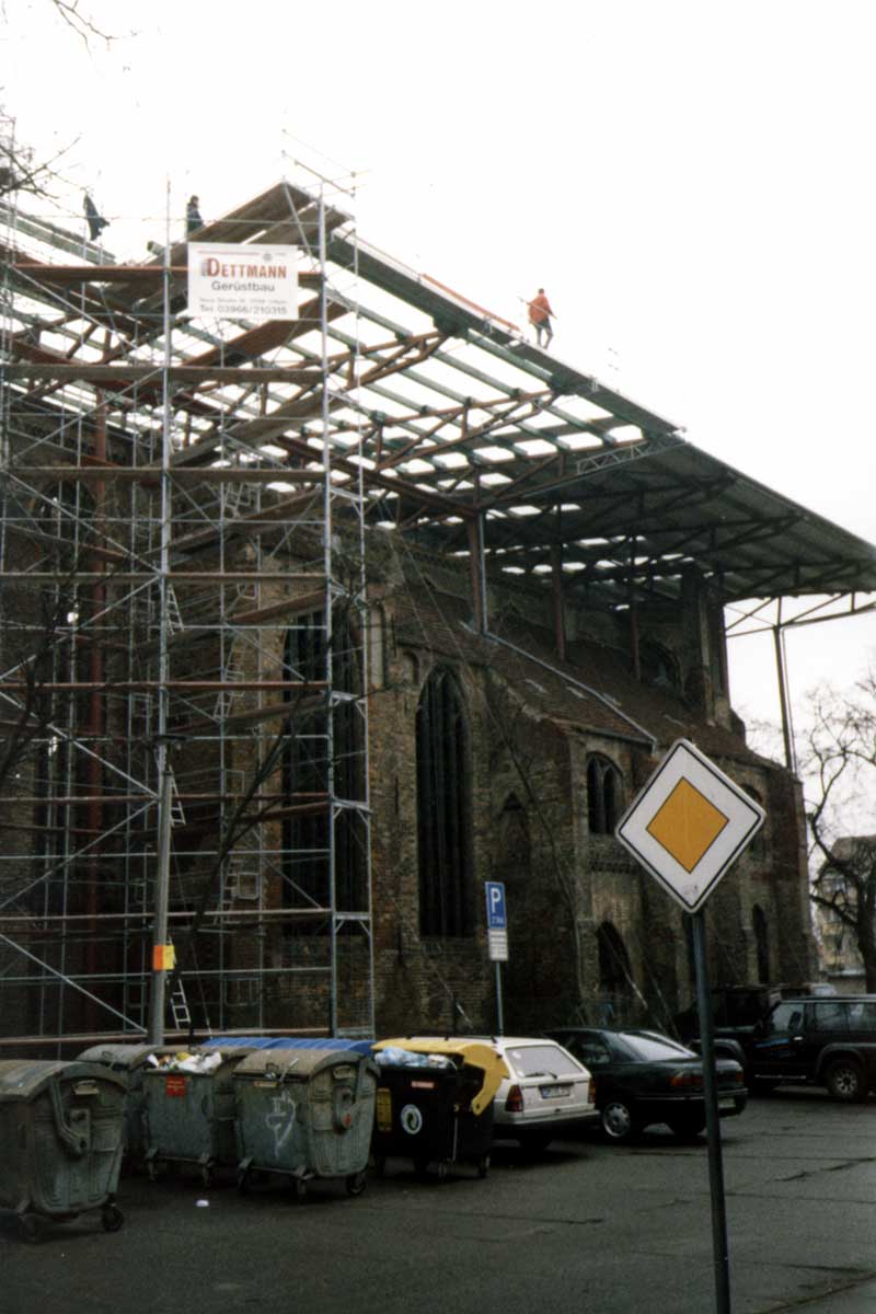 Nikolaikirche Anklam, Errichtung Notdach (1995-1996)